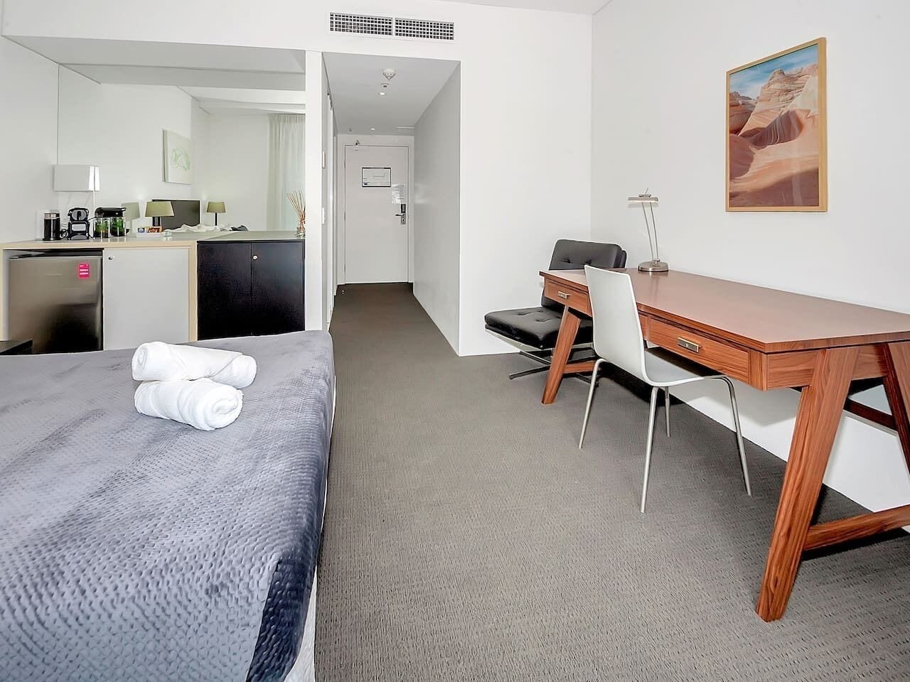 Privately Owned Hotel Room by Cairns Marina 222
