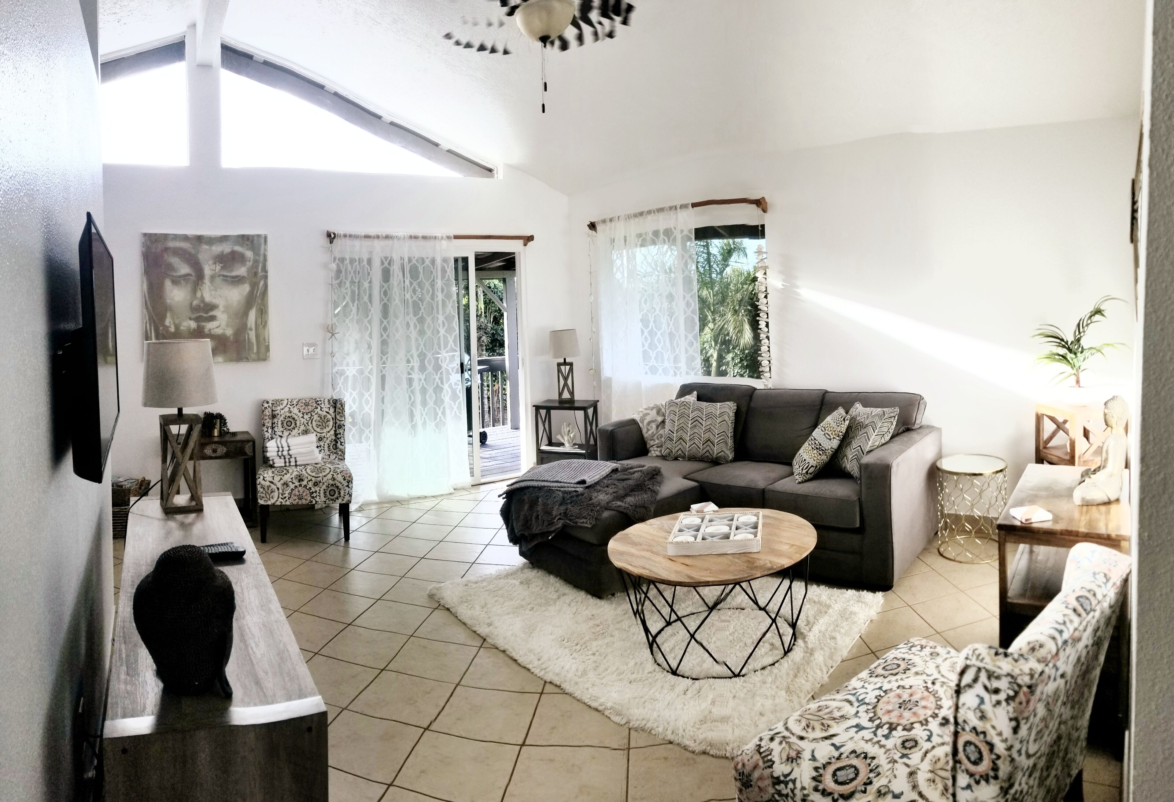 Private Home Located in Tropical Setting Close to Beaches and Waterfalls in Haiku, United States