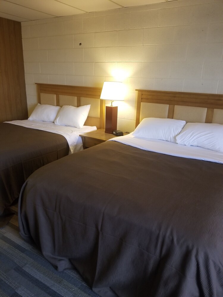 First Inn Quinter in Quinter Best Rates & Deals on Orbitz