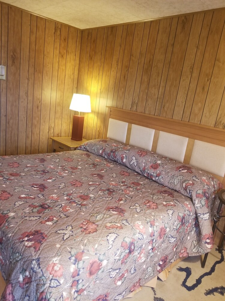 First Inn Quinter in Quinter Best Rates & Deals on Orbitz