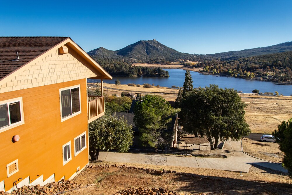 Spectacular & Breathtaking  views at this serene mountain lake view cabin