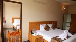 Egyptian cotton sheets, premium bedding, rollaway beds, free WiFi