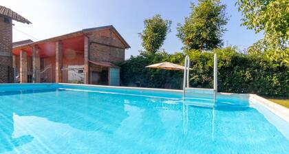 Apartment With 2 Bedrooms in Vicolungo, With Shared Pool, Enclosed Garden and Wifi