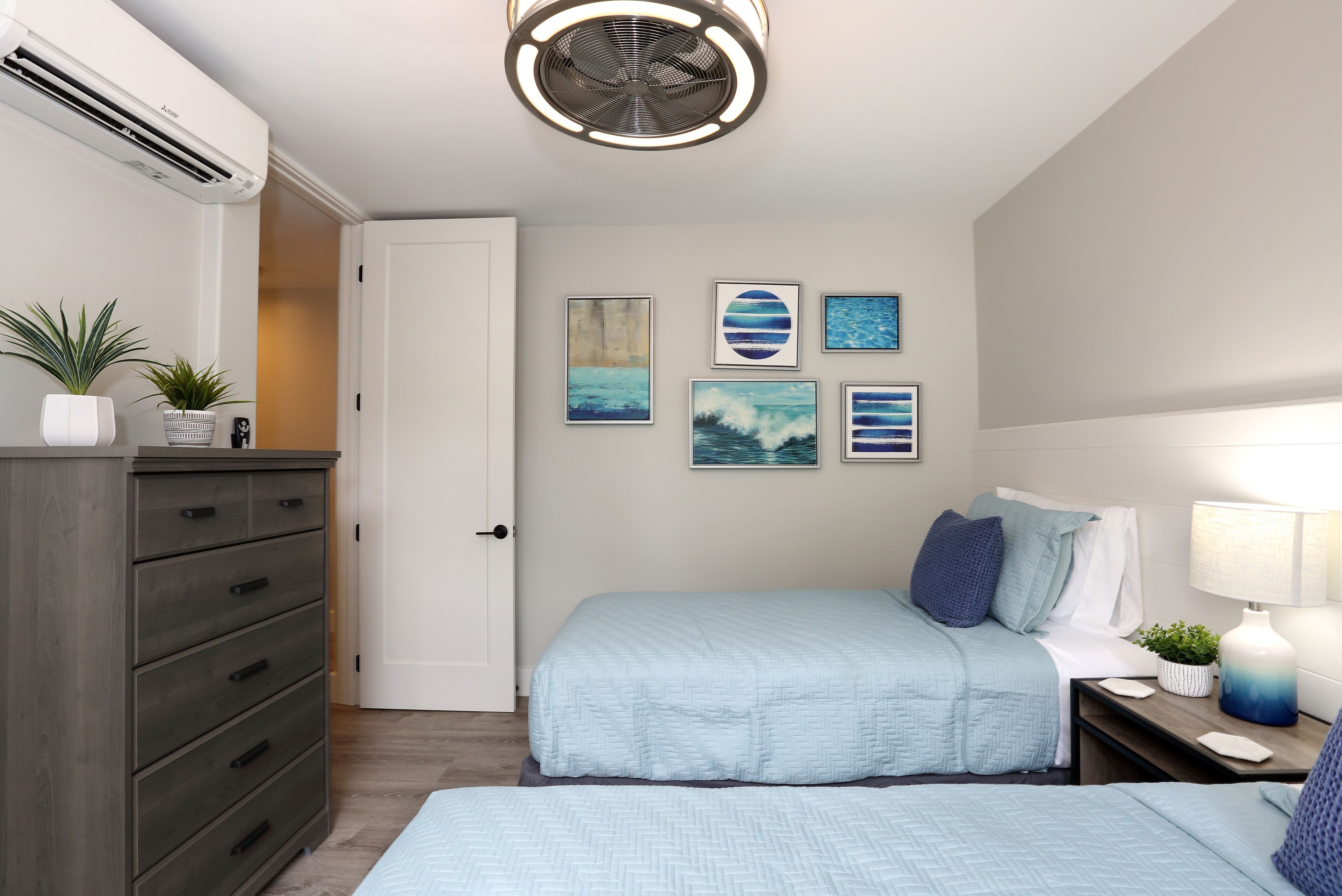 COMPLETE REMODEL!  BRAND NEW EVERYTHING!!! AC and POOL! in Kihei, United States