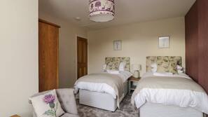 2 bedrooms