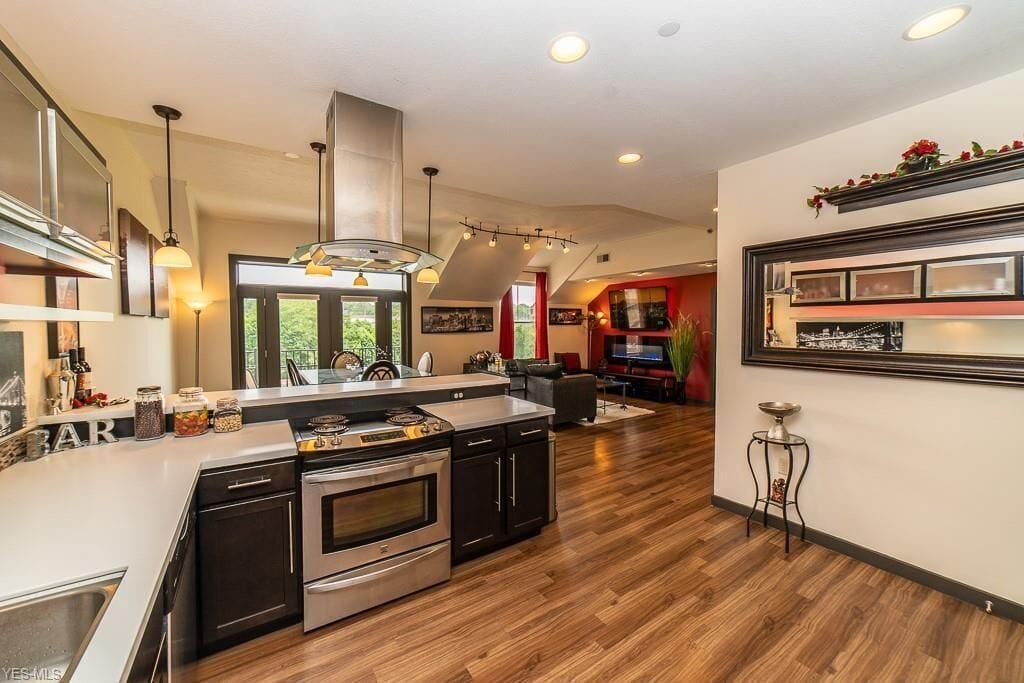 King Penthouse Suite in Akron, United States