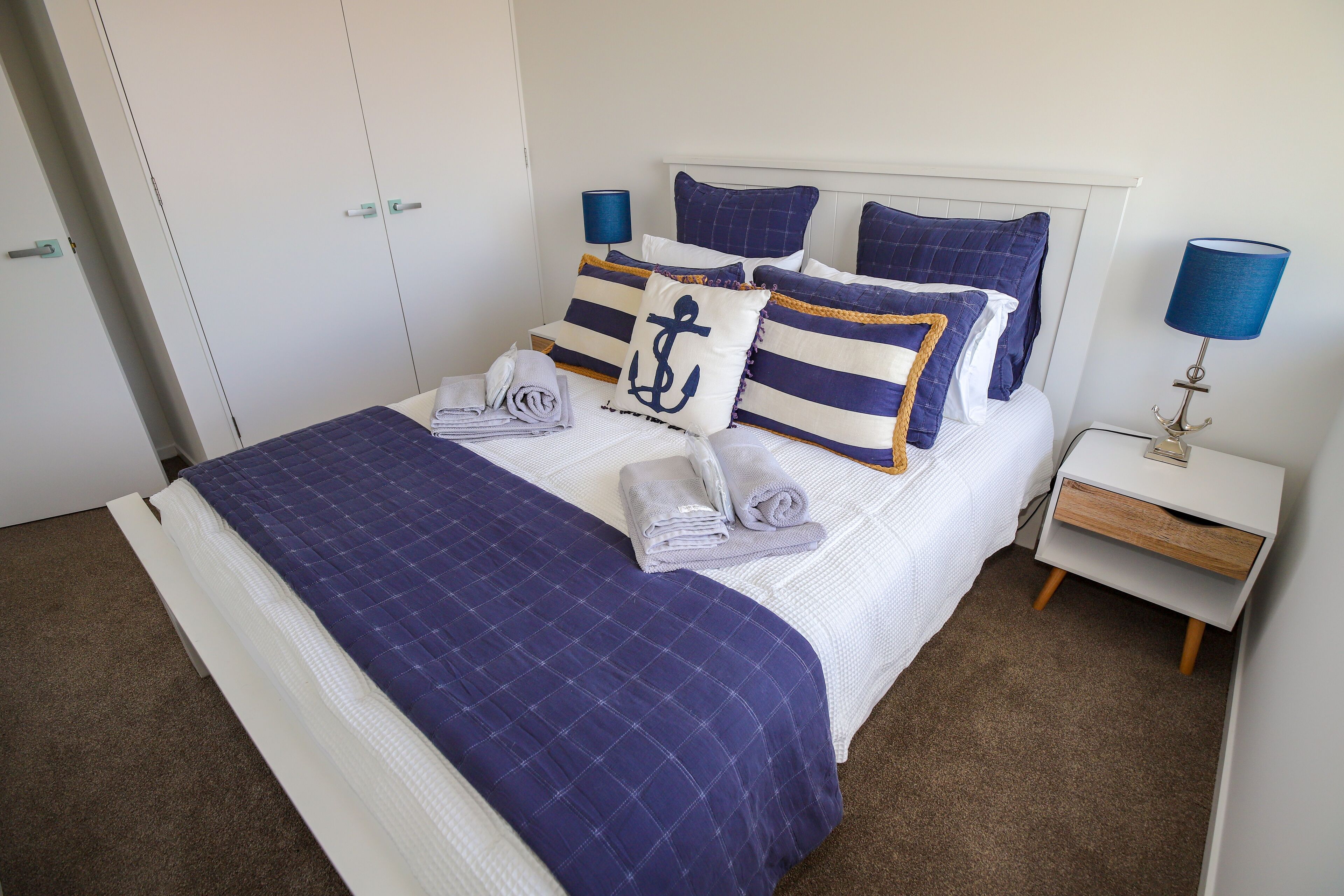 Luxe Beachside Villa, 50 Steps to Sand Between Tallebudgera & Currumbin Creeks