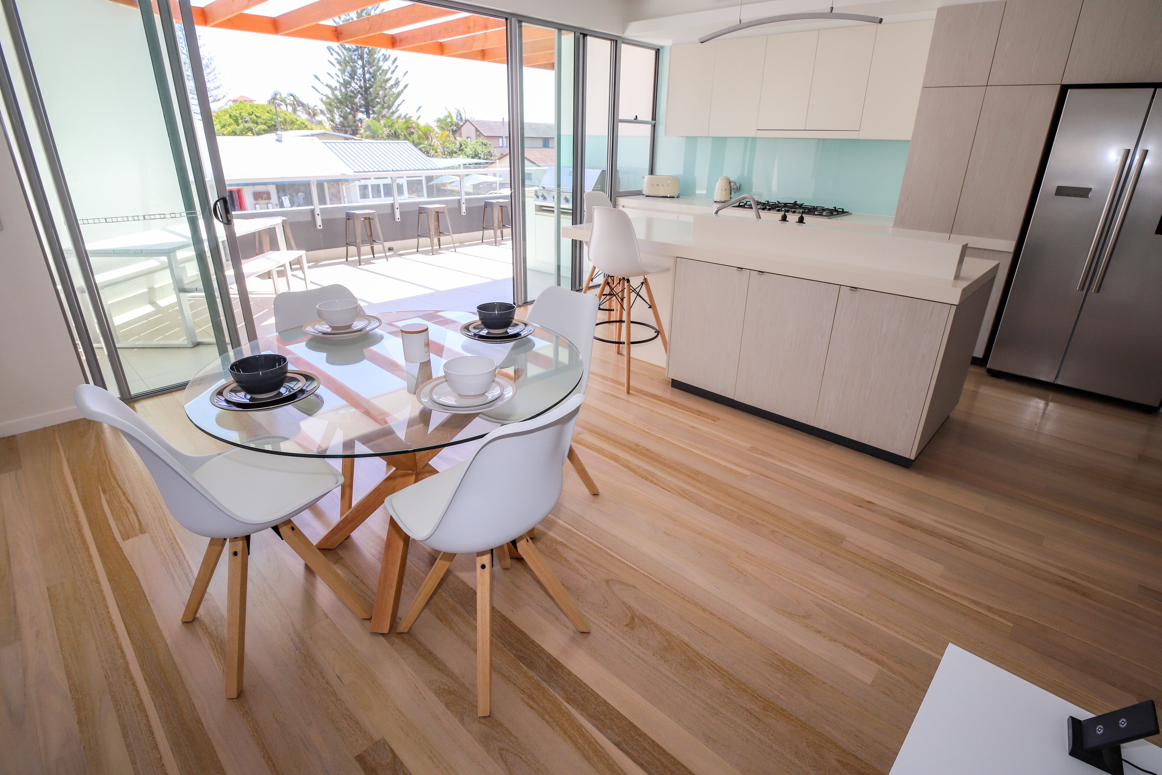 Luxe Beachside Villa, 50 Steps to Sand Between Tallebudgera & Currumbin Creeks