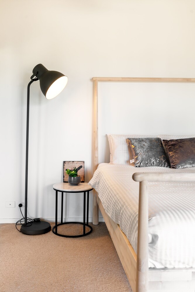 Dutton Park Deals & Reviews (Brisbane, AUS) Wotif