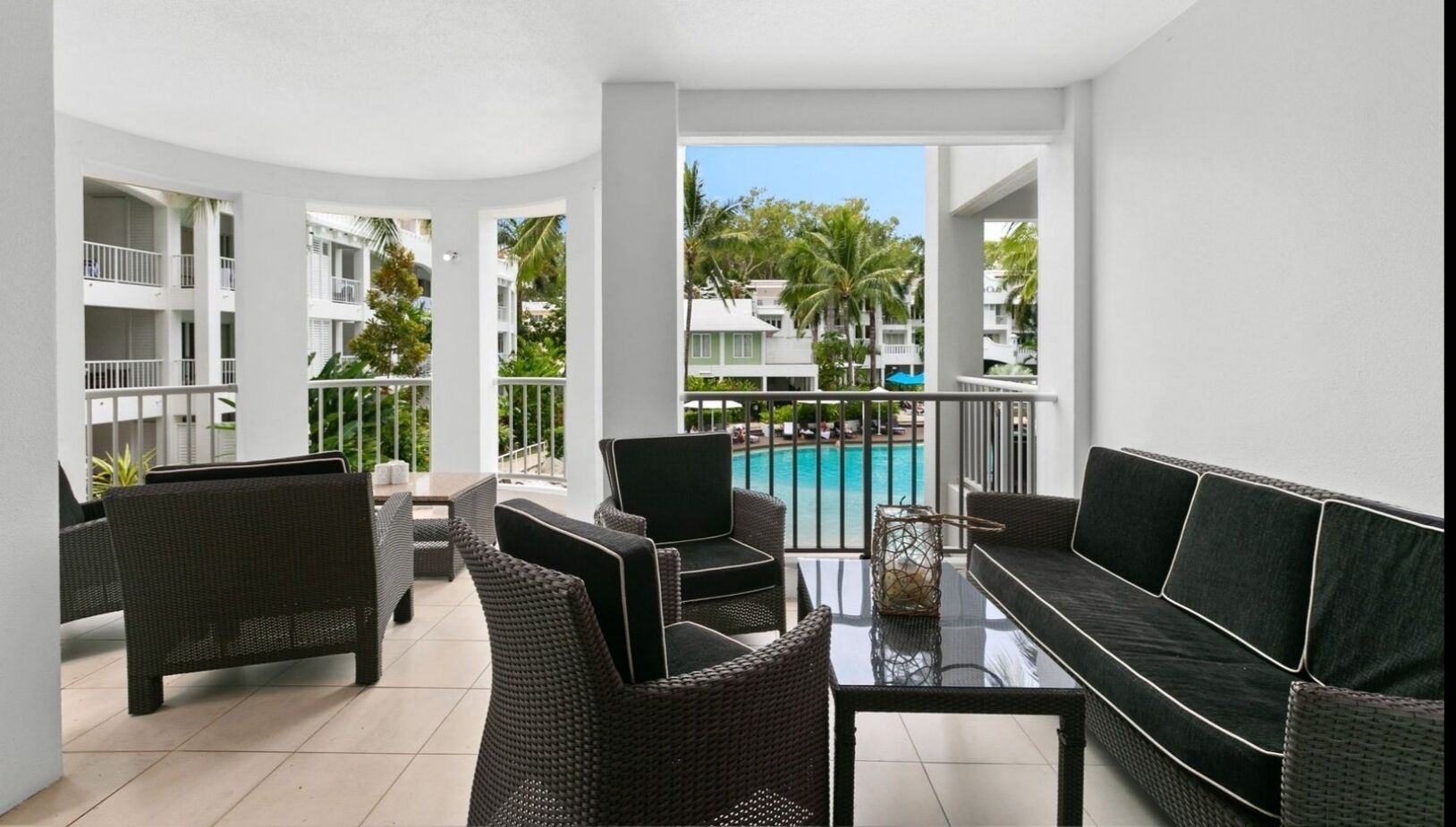 The Escape Luxury Apartment -1 Sleeps 5 People