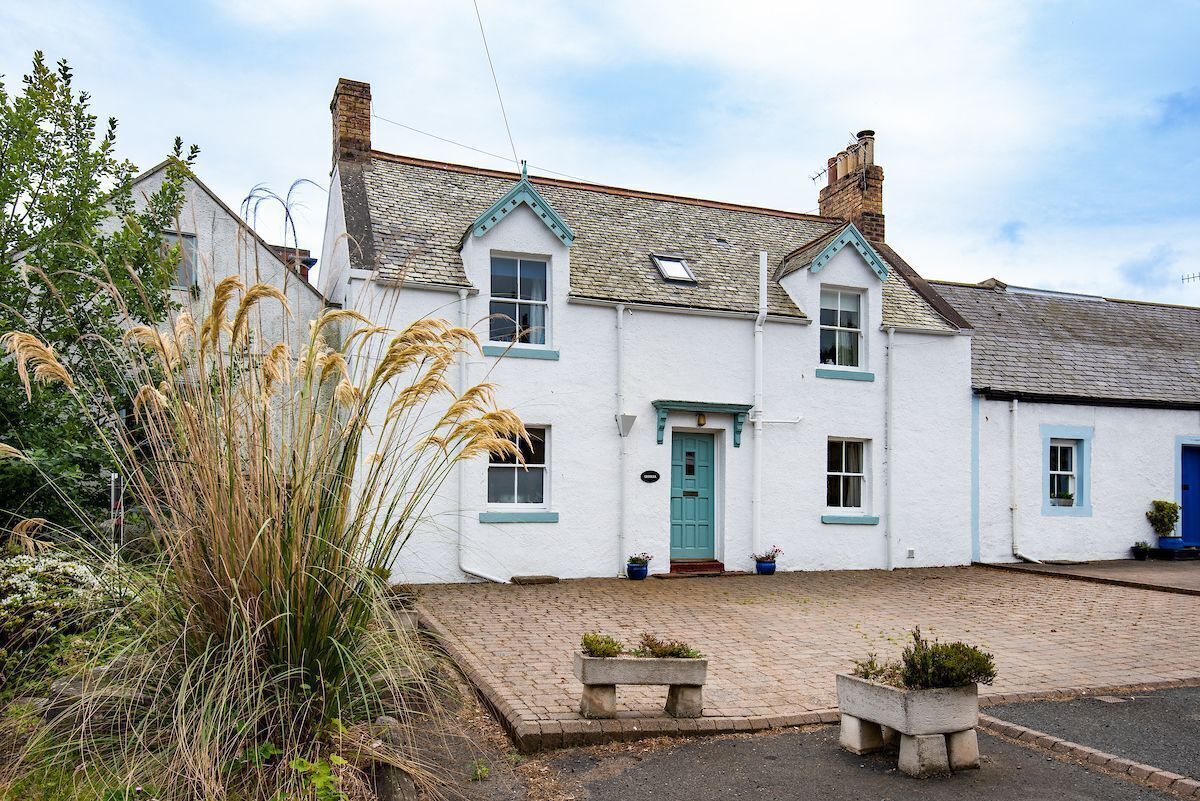 dog friendly coastal cottages