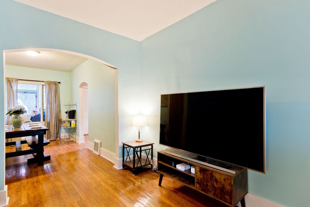 Amazing 5 Bedroom Downtown Ferndale House in Detroit, United States