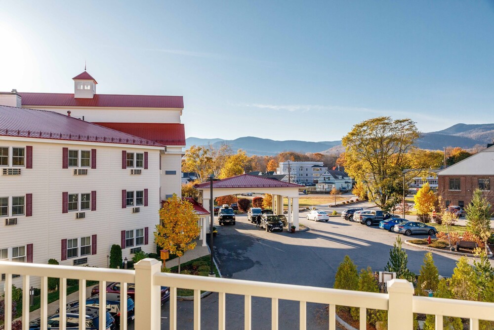 South Mountain Resort, Lincoln, New Hampshire, Studio, Lincoln Room