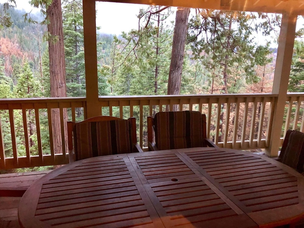 Cabin In The Pines B In Yosemite National Park Cheap Hotel