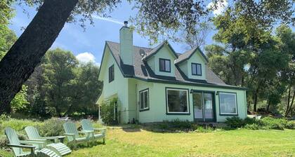 Hillside Cottage Retreat