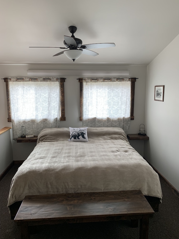 Reserve 2, 3 or all 4 cabins on this 13 acre property. Sage is handicap