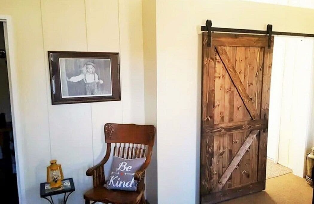 June Lake Chalet, 2 is Located in the Quintessential June Lake Village in June Lake, United States