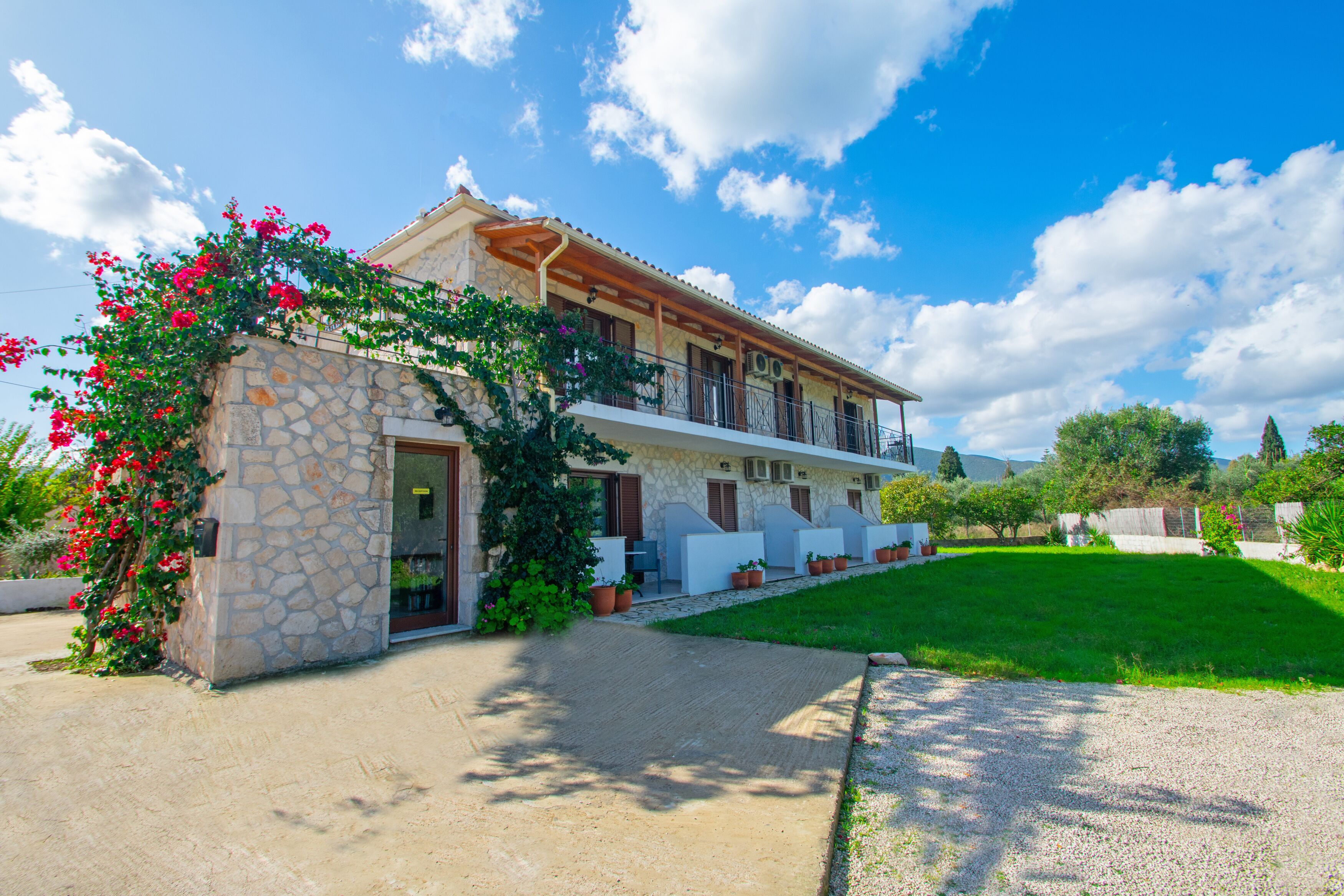 white house alykanas