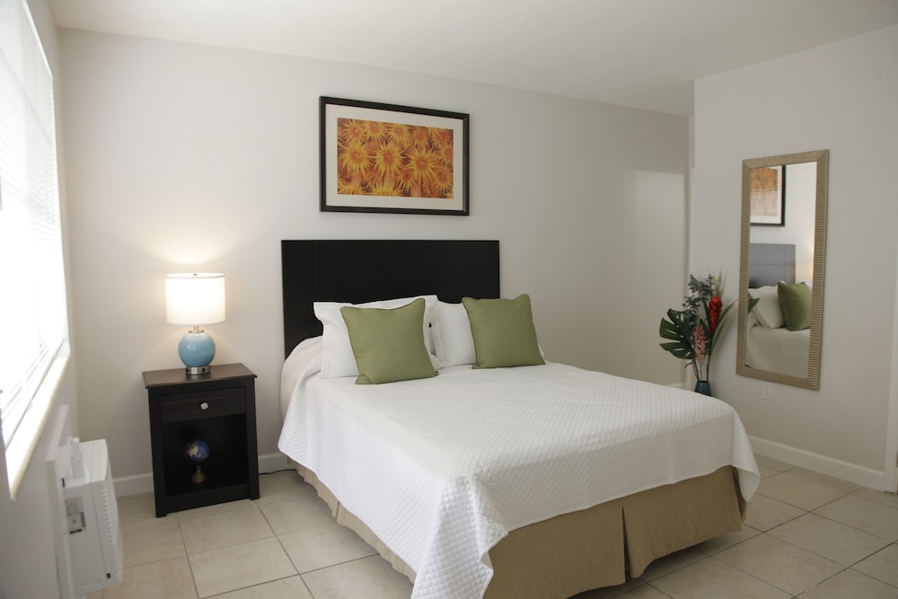 Miami Modern Studio # 4