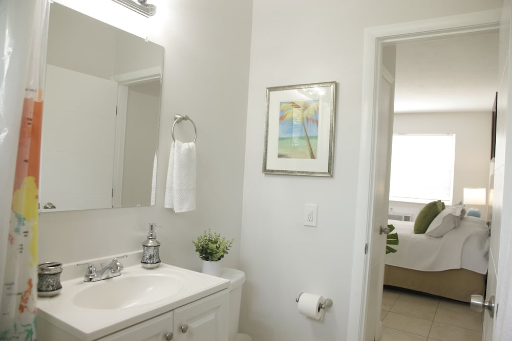 Miami Modern Studio # 4