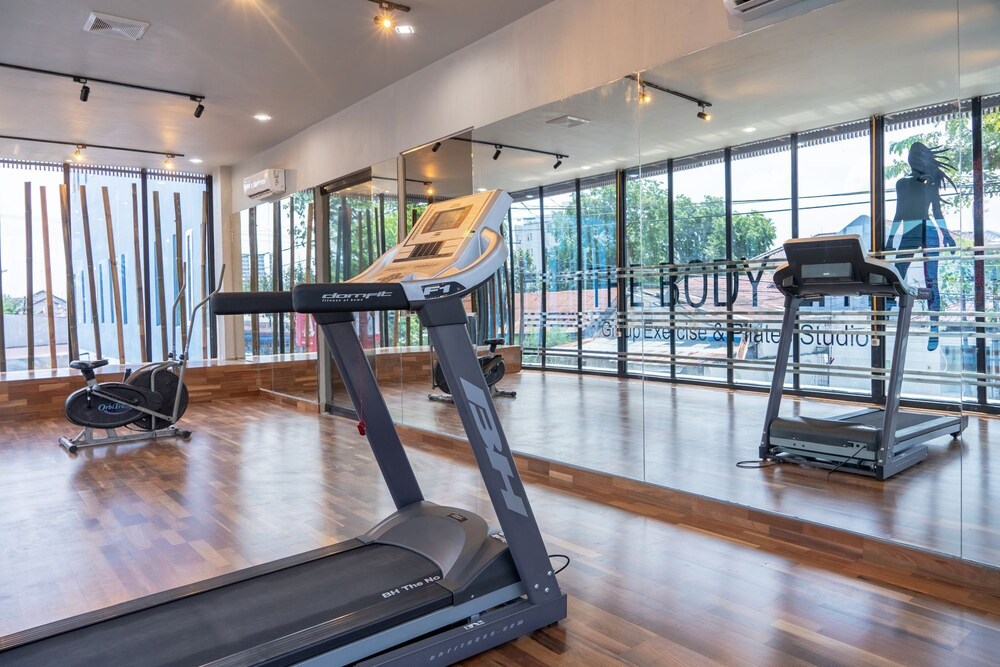 De'Tonga Hotel, Medan 12 Room Prices & Reviews Travelocity