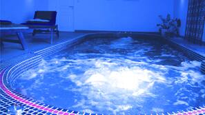 Bain à remous intérieur