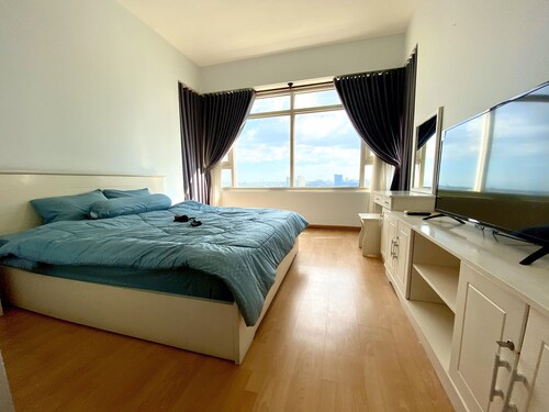 Airstay, 2Bdr Luxury Apartment in Saigon Pearl