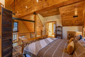 Mio Nido Close To All Eagles Nest Amenities Outdoor Gas