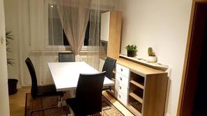 Essbereich im Zimmer