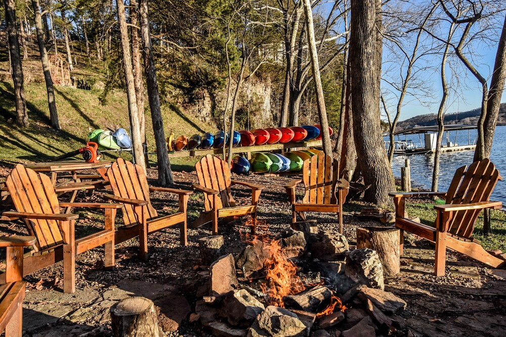 Inside the Premier Old Kinderhook Golf Resort, Pet Friendly and Free