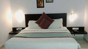 Laptop workspace, free WiFi, wheelchair access