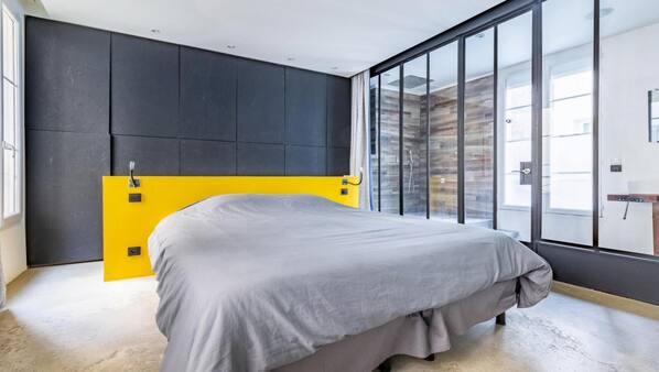 Literie de qualité supérieure, coffre-forts dans les chambres