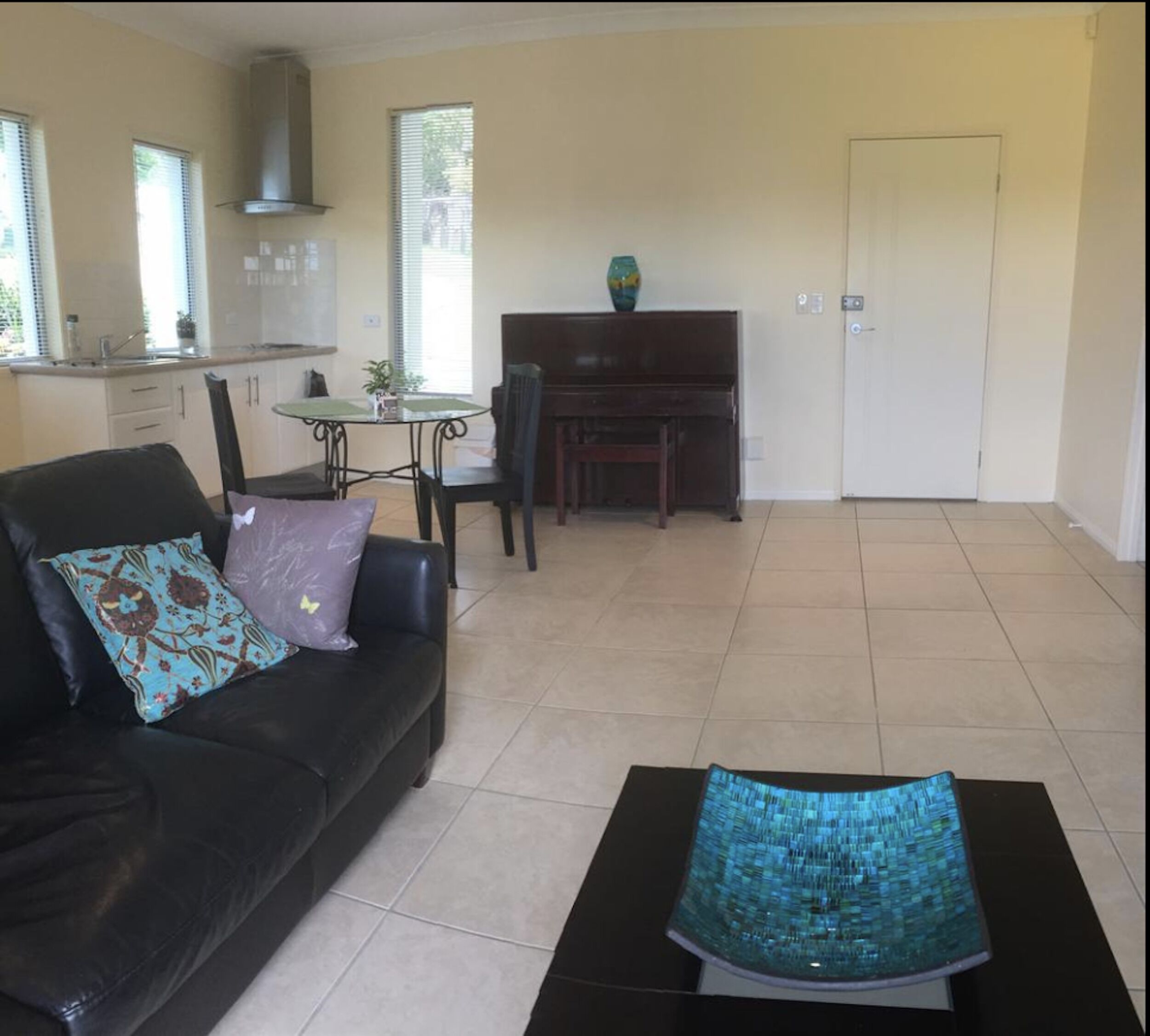 Tranquil Bed and Breakfast in luxury apartment