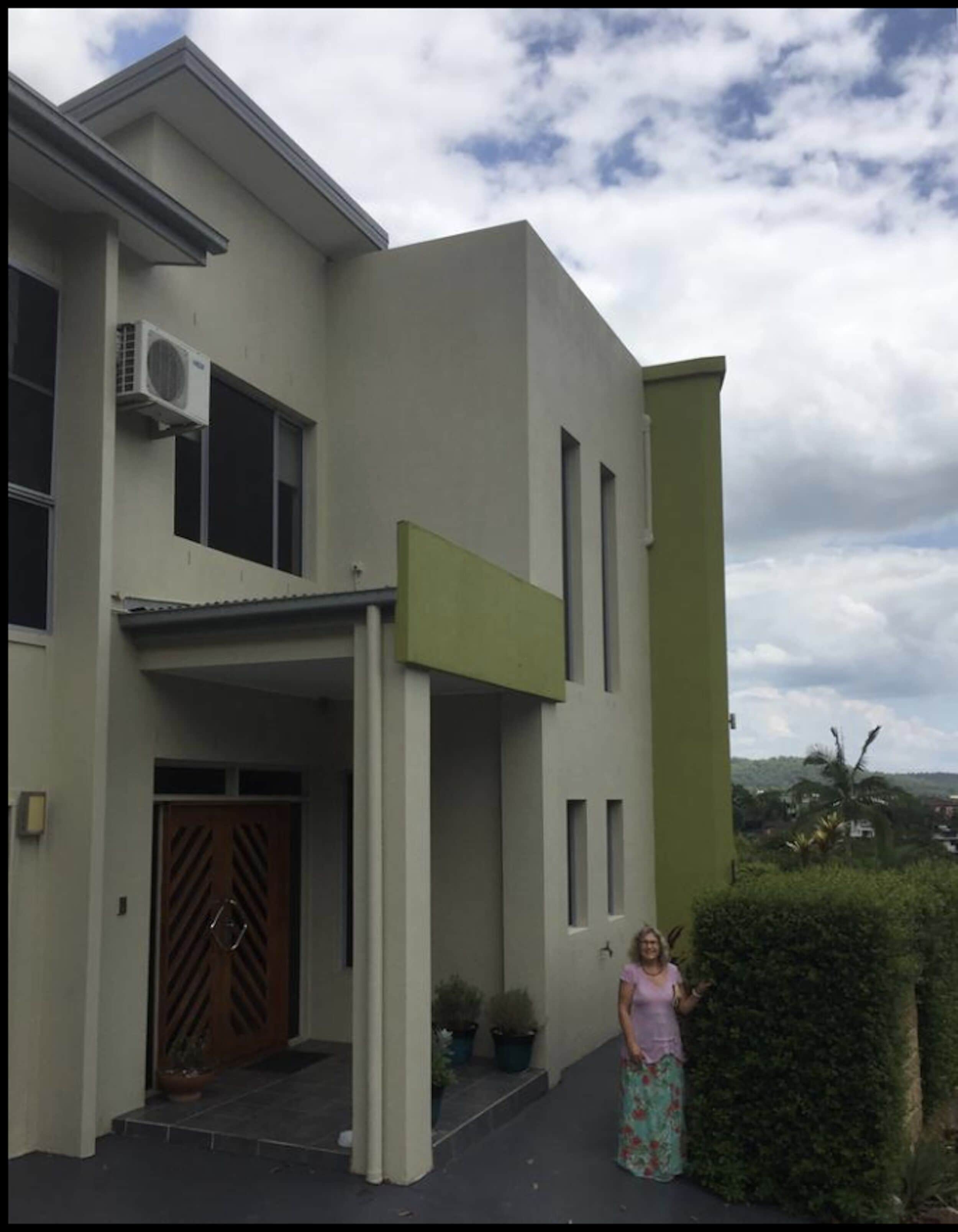 Tranquil Bed and Breakfast in luxury apartment