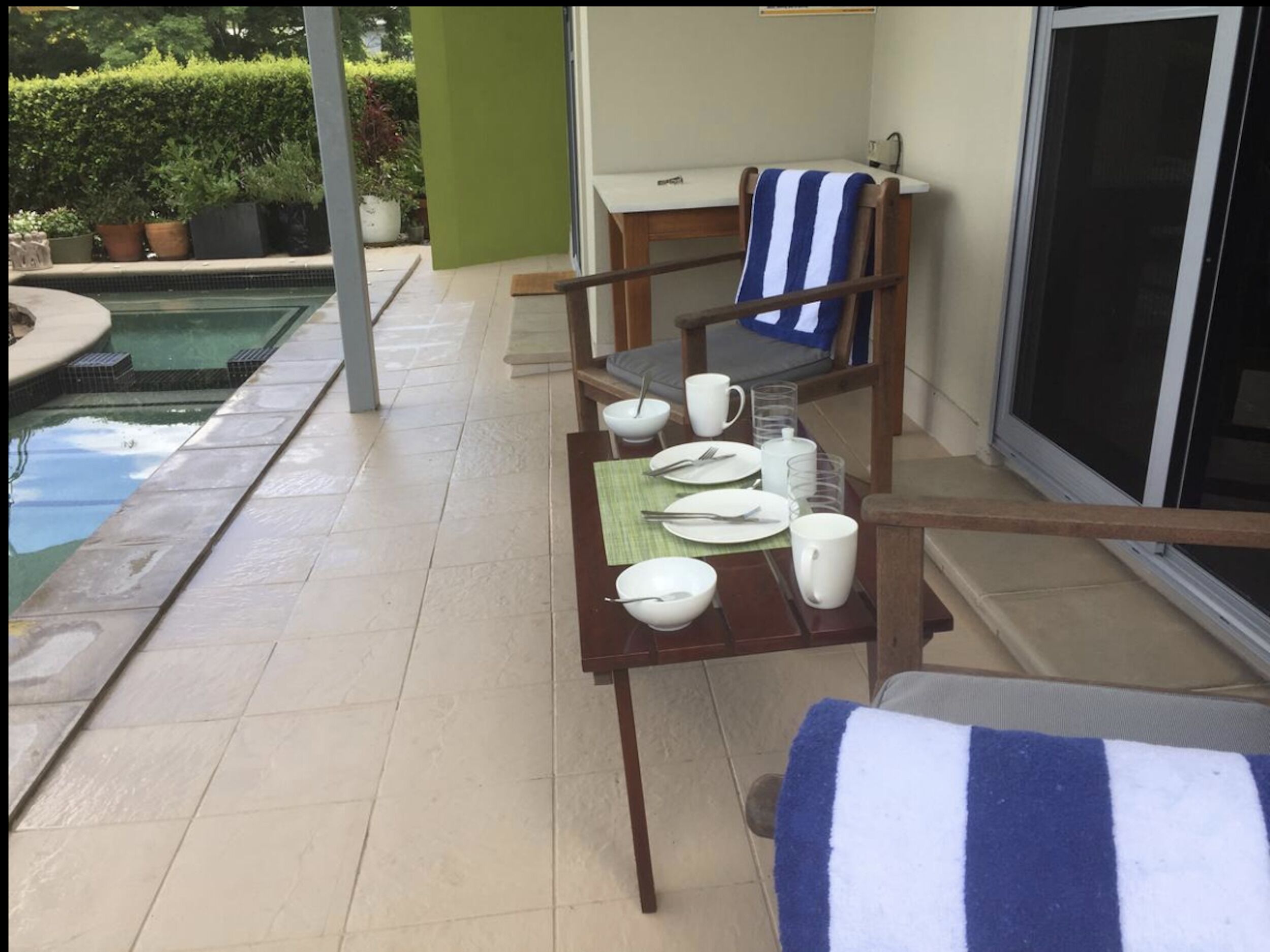 Tranquil Bed and Breakfast in luxury apartment