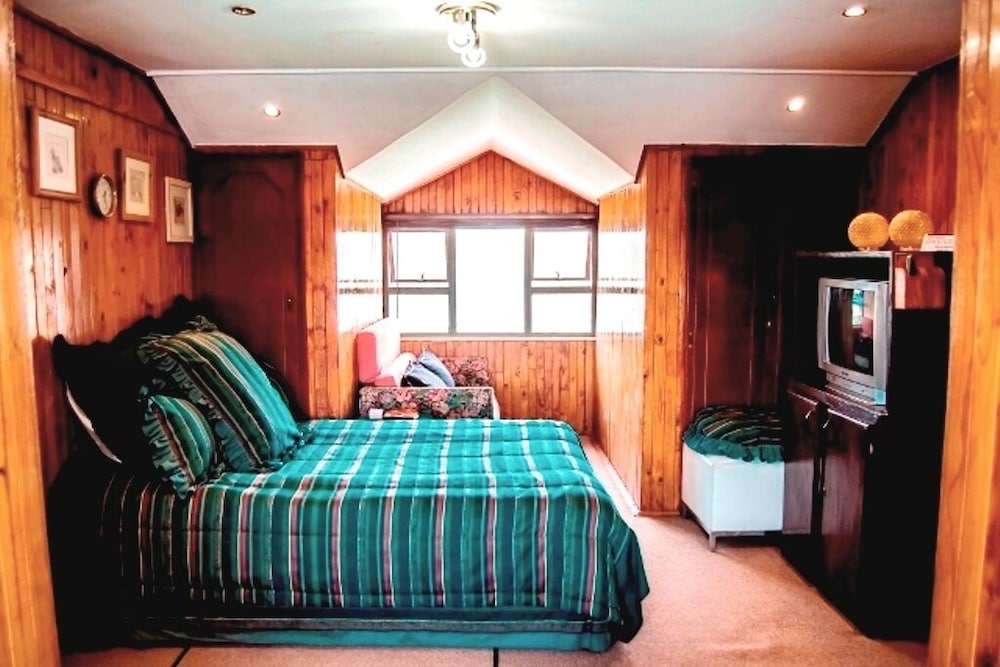 Comfit Zone B&B, Newcastle Room Prices & Reviews Travelocity