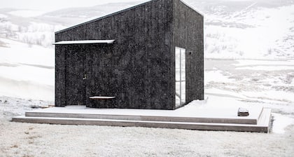 Aska Modern Cabin