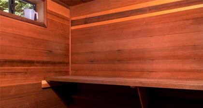 Sauna and Pool Table in Unique Cabin! #313