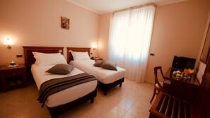 In-room safe, free WiFi, wheelchair access