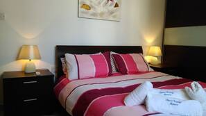 Down duvet, blackout curtains, iron/ironing board, free WiFi