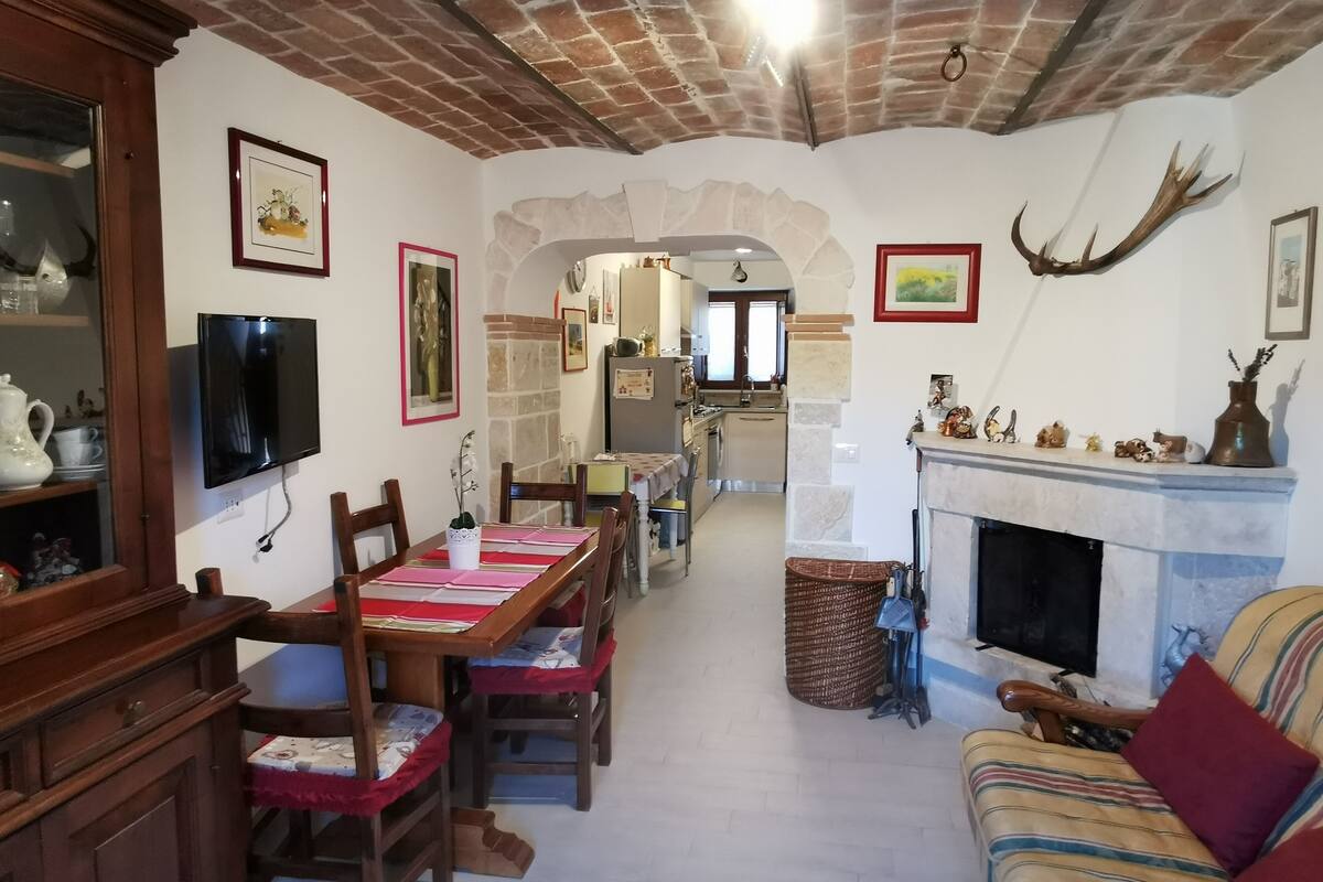 The Archetto Del Morrone Rocca Di Mezzo Italia Expedia It