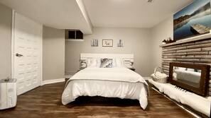 1 bedroom, iron/ironing board, linens