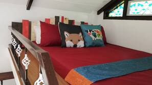 1 bedroom, linens