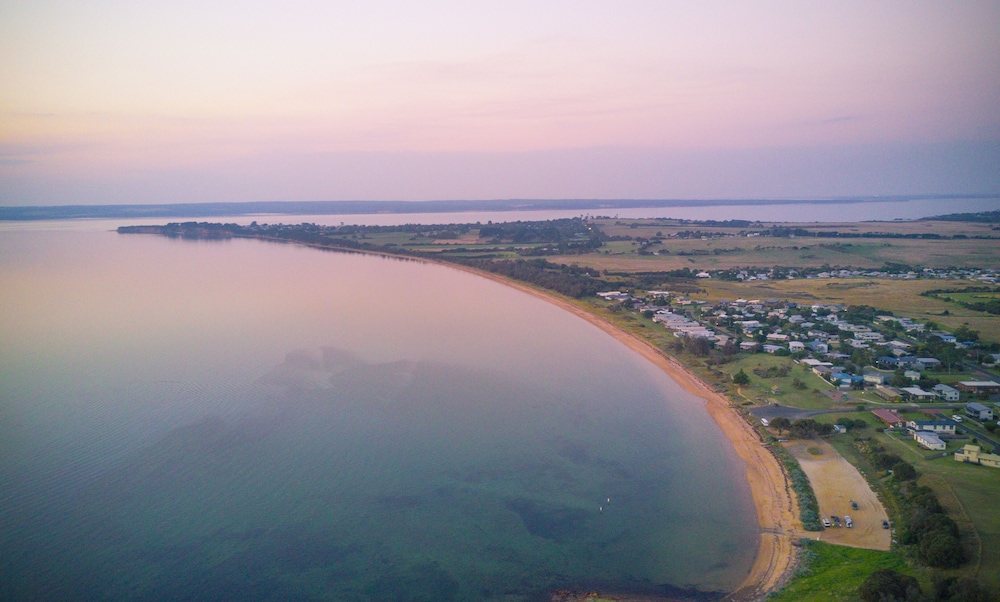 Amaroo, a beautiful place. Bay Stayz