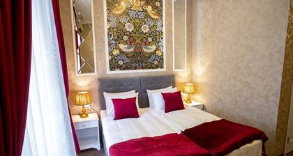La Casa Nizami Hotel