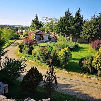 Haznedar Bungalow Hotel Istanbul Room Prices Reviews Travelocity