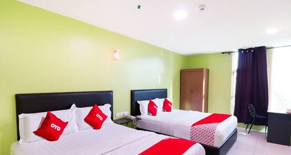OYO 89665 Royale City Hotel