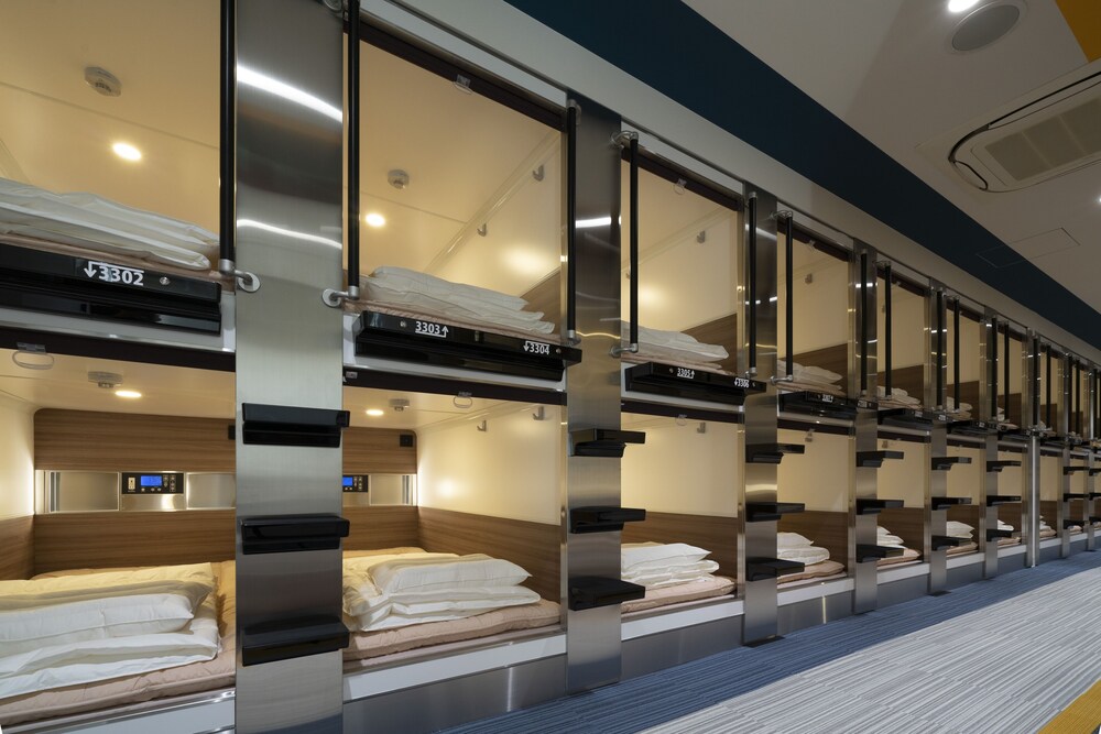 Capsule Hotel J Garden ShinOsaka Deals & Reviews (Osaka, JPN) Wotif