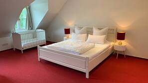1 Schlafzimmer, Zimmersafe, Bügeleisen/Bügelbrett, Babybetten