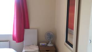 In-room safe, iron/ironing board, free WiFi, linens